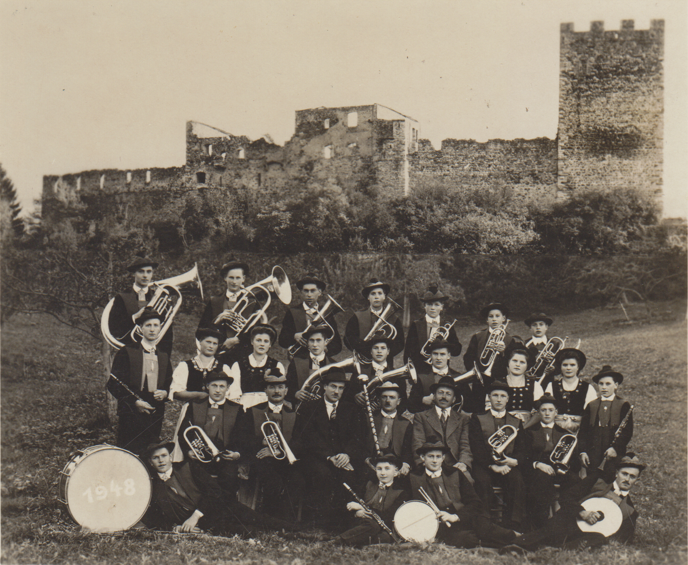 Gründungsfoto der Bauernkapelle Völlan 1948